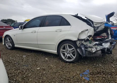 2012 Mercedes-Benz E 350 z USA, uszkodzony, nr VIN WDDHF5KB9CA529979